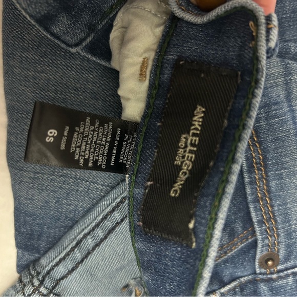 Blue Denim Jeans - Picture 2 of 2